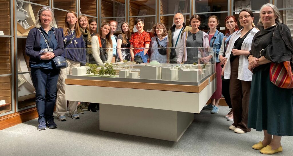 Ukrainian conservator refugees visiting the British Museum conservation department, June 2022