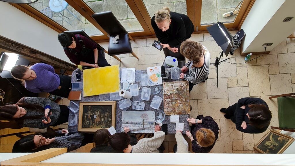 Ukrainian conservator refugees receiving specialist training in NanoGel technology